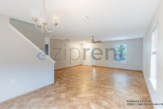 817 Sheraton Ave in Austin, TX - Foto de edificio - Building Photo