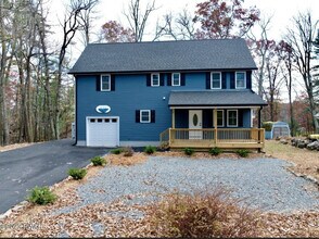 111 Sunrise Dr in Tafton, PA - Building Photo - Building Photo
