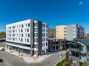 Crosshatch in Garden City, ID - Foto de edificio - Building Photo