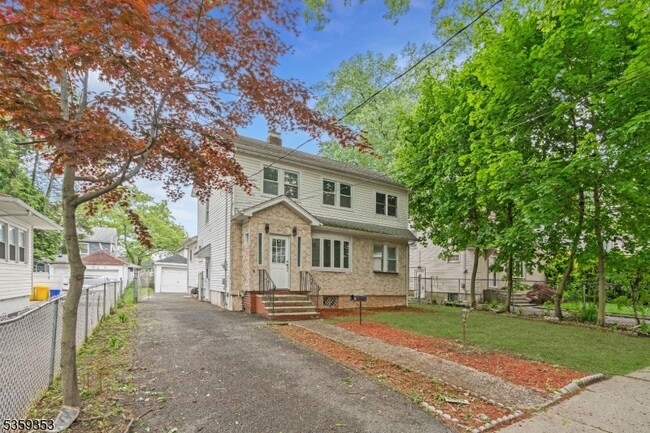 property at 1153 Margaret St
