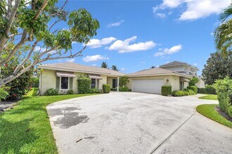 2366 E Silver Palm Rd in Boca Raton, FL - Building Photo - Building Photo