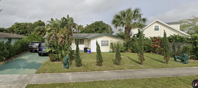 417 Lighthouse Dr