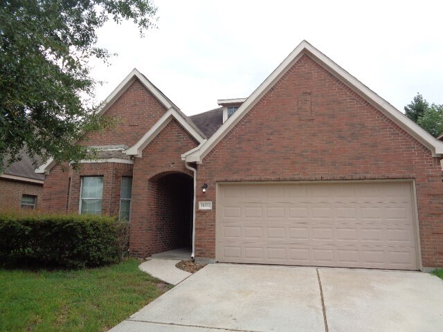 10332 Stone Gate Dr in Conroe, TX - Building Photo