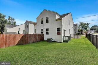 156 Sweets Ave in Trenton, NJ - Building Photo - Building Photo