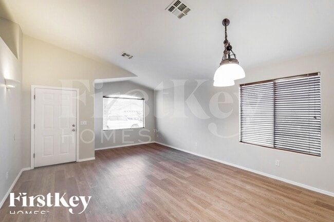 6951 W Red Rock Dr, Unit 1-1114 in Tucson, AZ - Foto de edificio - Building Photo