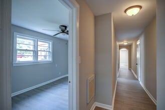 237 Queen St, Unit #1 in Boone, NC - Foto de edificio - Building Photo