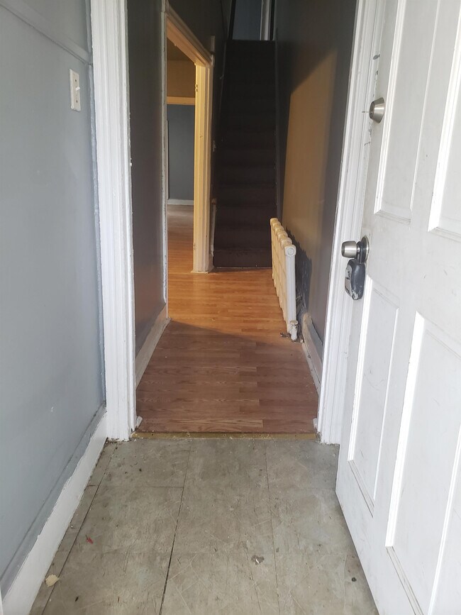 2410 Lamotte St in Wilmington, DE - Building Photo - Building Photo