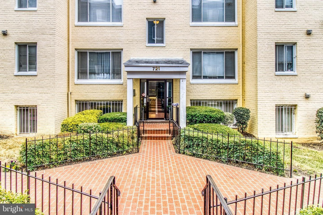 721 Brandywine St SE, Unit 103 in Washington, DC - Building Photo