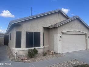 8770 W Shaw Butte Dr in Peoria, AZ - Building Photo - Building Photo