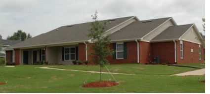 East Oaks Apartments in Americus, GA - Building Photo