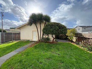 1336 6th St in Eureka, CA - Building Photo - Building Photo