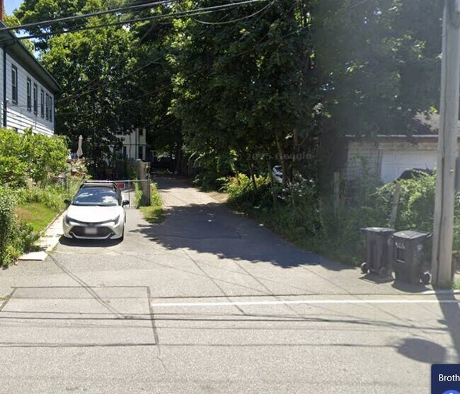 13 Snell St, Unit 13 Snell st in Brockton, MA - Building Photo - Building Photo