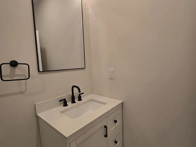 1821 Mifflin St in Philadelphia, PA - Building Photo - Building Photo