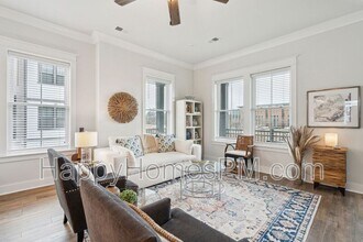 1610 Florentia St in Mount Pleasant, SC - Building Photo - Building Photo