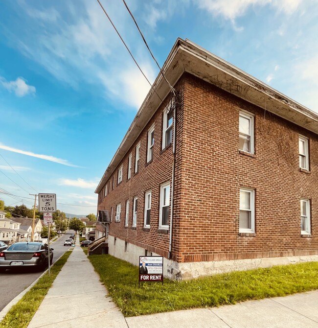 77 Colfax Ave, Unit 3 in Binghamton, NY - Building Photo - Building Photo
