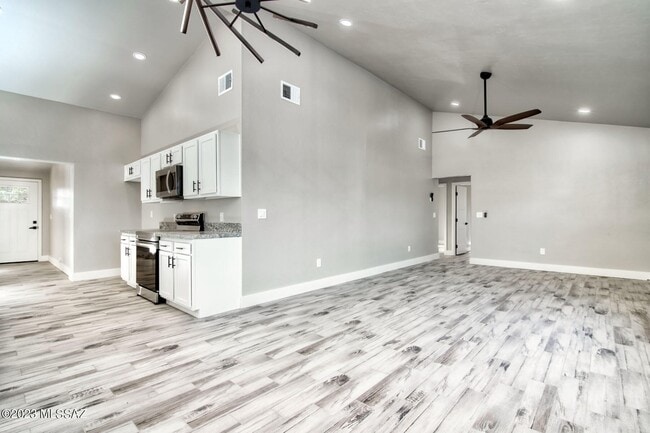 property at 892 E Glenn St