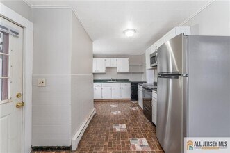 20 Willow Ave in Bloomsbury, NJ - Building Photo - Building Photo