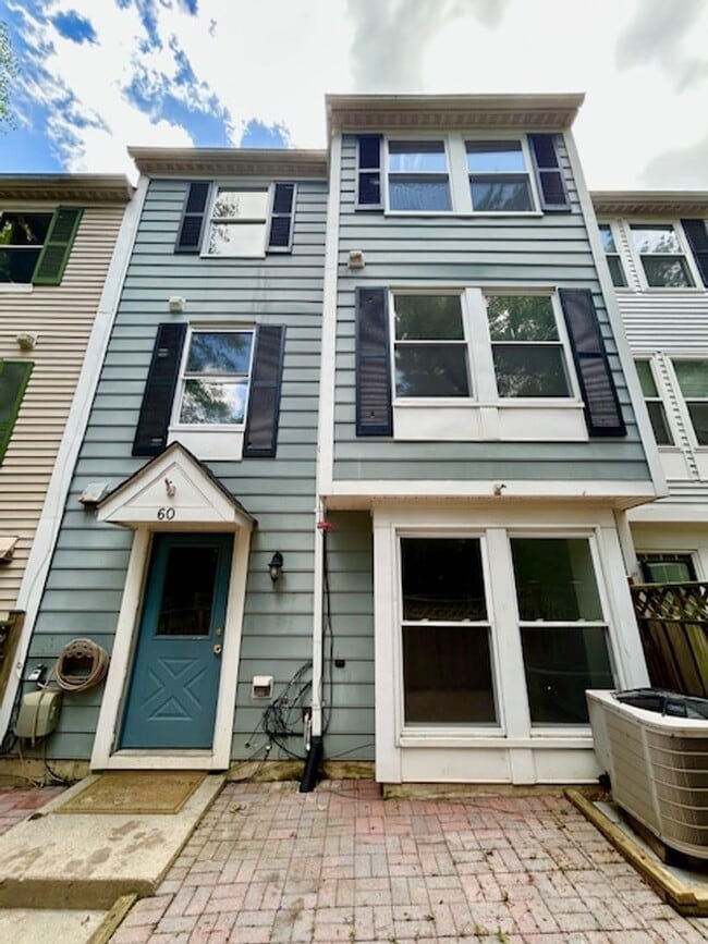 60 Whitechurch Ct in Germantown, MD - Building Photo - Building Photo
