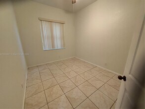 952 Sunflower Cir in Weston, FL - Building Photo - Building Photo