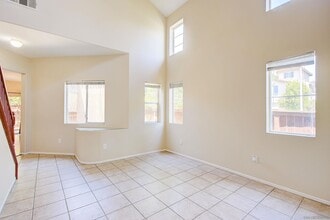 26191 Cypress Union Ln in Murrieta, CA - Building Photo - Building Photo