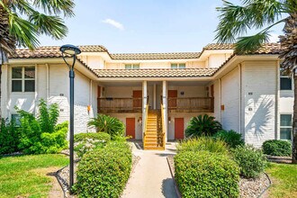 1412 Eleventh St in Port Aransas, TX - Building Photo - Building Photo