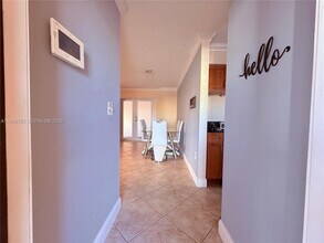 14832 SW 91st Terrace in Miami, FL - Foto de edificio - Building Photo