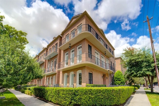 property at 1811 Ashland St