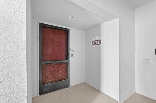 6175 S Mirror Lake Dr in Sebastian, FL - Building Photo - Building Photo