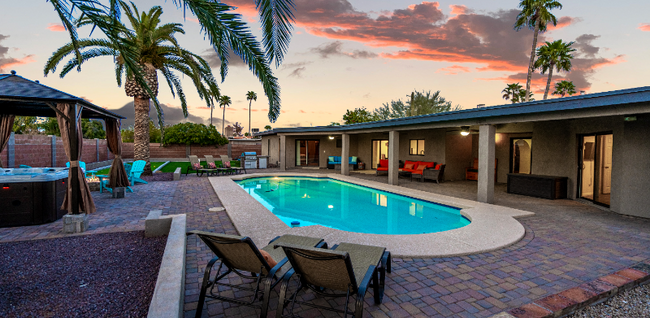 property at 10626 N 41st St