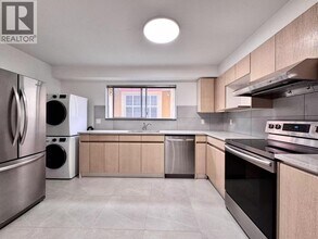 1921 Harrison Dr in Vancouver, BC - Building Photo - Building Photo