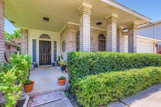 803 Hank Aaron Ln in Round Rock, TX - Building Photo - Building Photo