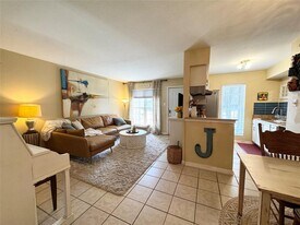5550 N Braeswood Blvd in Houston, TX - Building Photo
