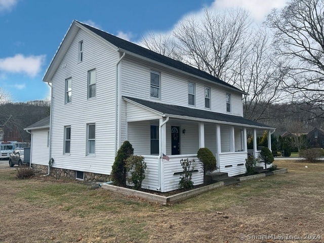 180 Boston Post Rd in East Lyme, CT - Building Photo