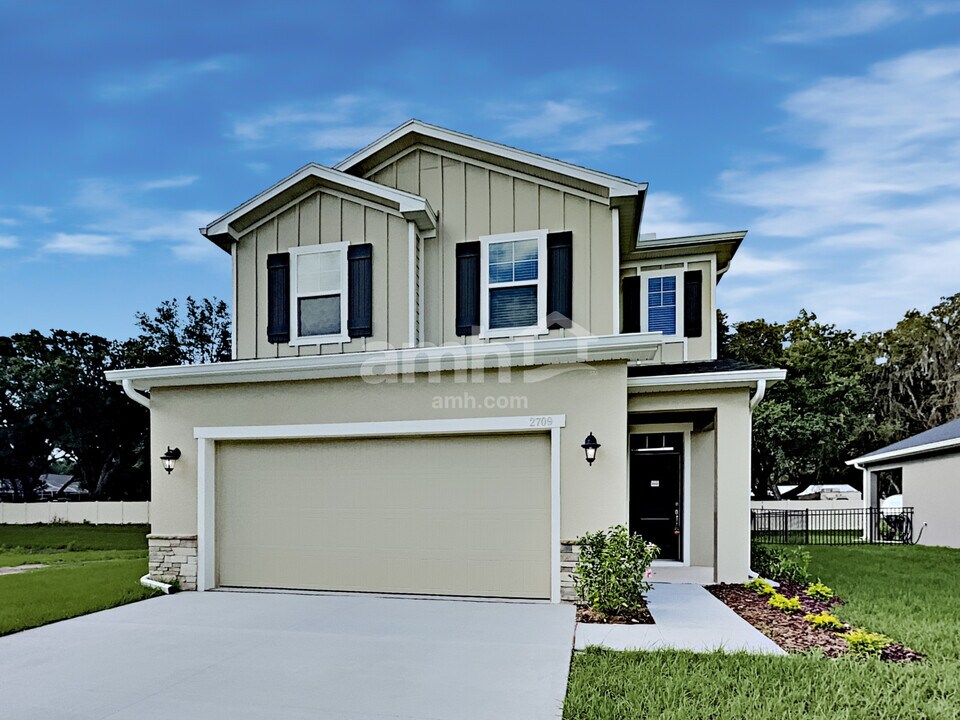2709 Wilder Meadows Ln in Plant City, FL - Building Photo