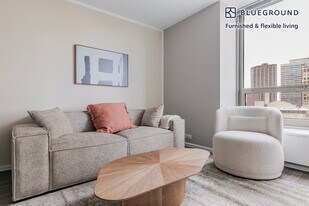 3450 N Lake Shore Dr, Unit FL8-ID1374 in Chicago, IL - Building Photo