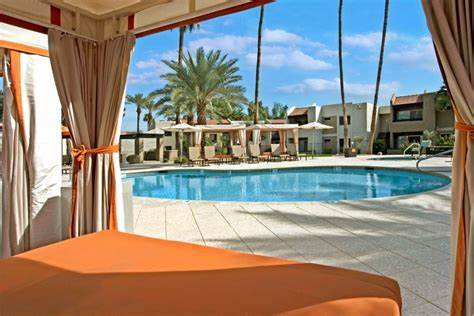 8377 E Via de Ventura in Scottsdale, AZ - Building Photo
