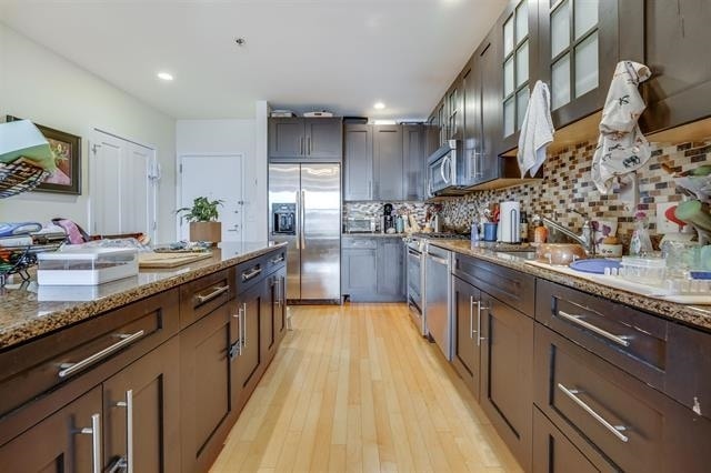 property at 1125 Maxwell Ln