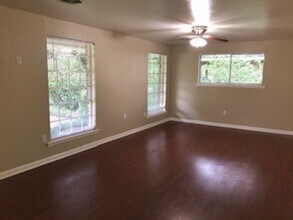 1763 Brocade Dr in Baton Rouge, LA - Building Photo - Building Photo