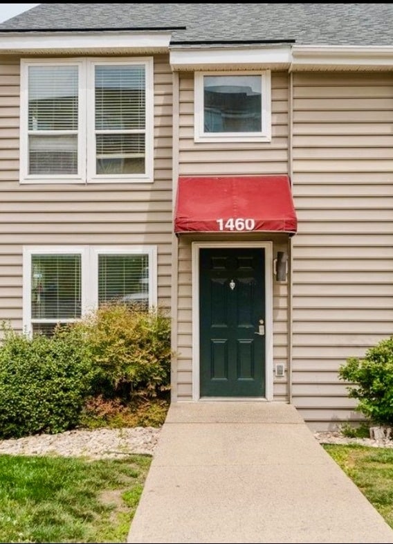 property at 1460 Devon Ln