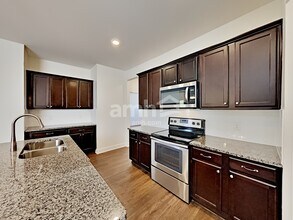5048 Trailwater Dr in Nashville, TN - Building Photo - Building Photo