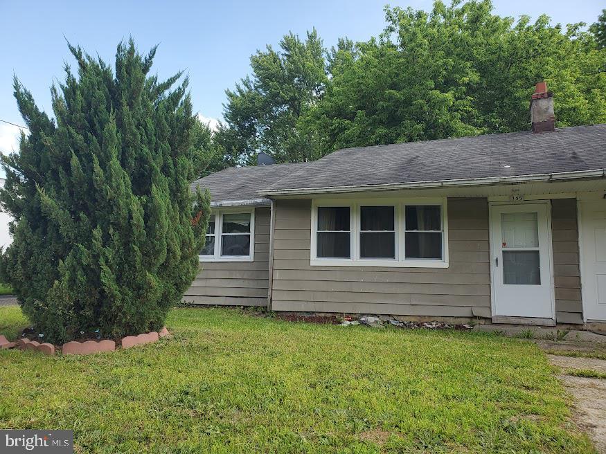 135 Lemmon Ave in Pemberton, NJ - Building Photo