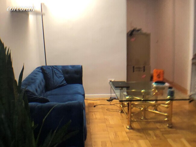241 E 76th St-Unit -: 3-G in New York, NY - Building Photo - Building Photo