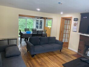 7 Durkee Rd in Acton, MA - Building Photo - Building Photo