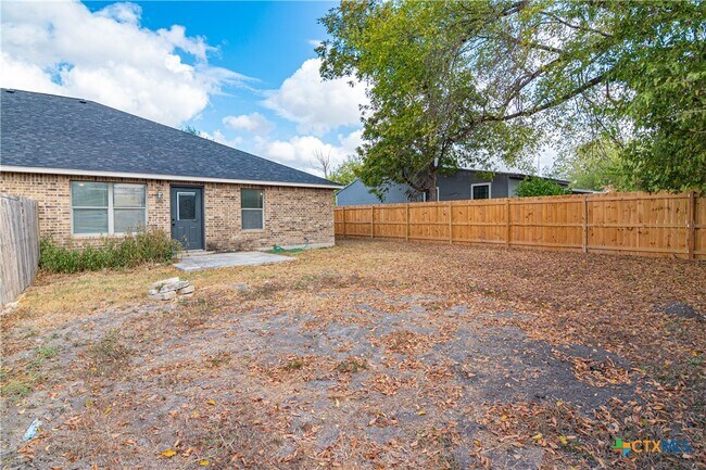 property at 959 E Mountain St