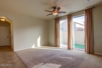 904 S Wallrade Ln in Gilbert, AZ - Building Photo - Building Photo