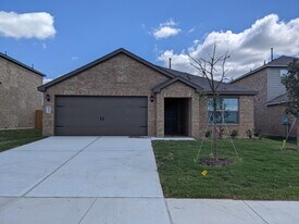 216 Micah Ln in Ferris, TX - Building Photo