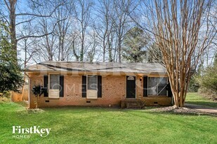 1905 Burfordi Dr SW in Marietta, GA - Building Photo