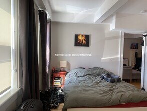 126 Charles St in Cambridge, MA - Building Photo - Building Photo