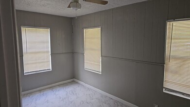 818 Veller Dr in Houston, TX - Building Photo - Building Photo