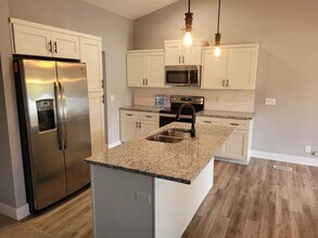 3031 Lakeside Dr in Plattsmouth, NE - Building Photo - Building Photo